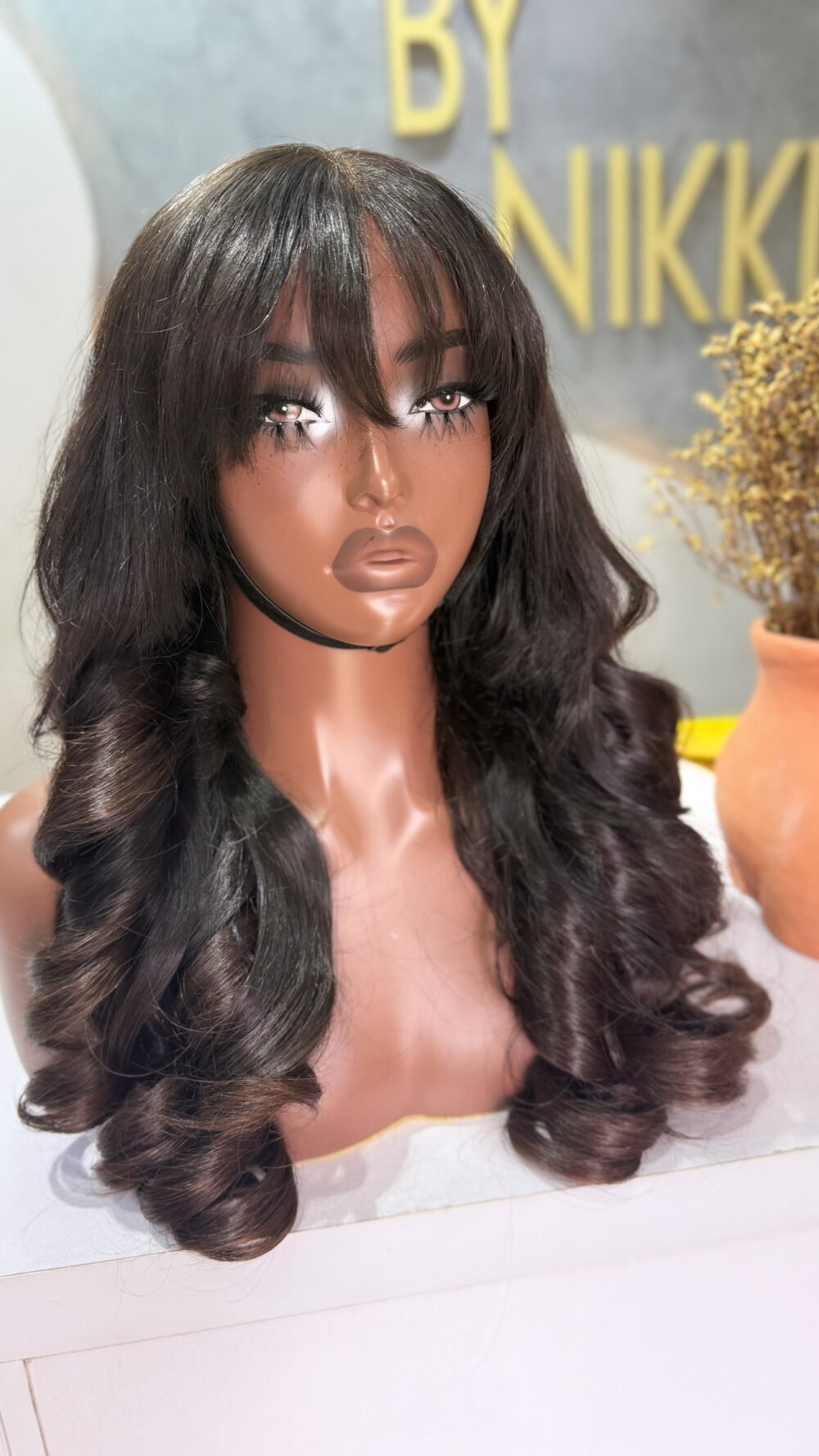 20" 300g Natural wavy Fringe wig