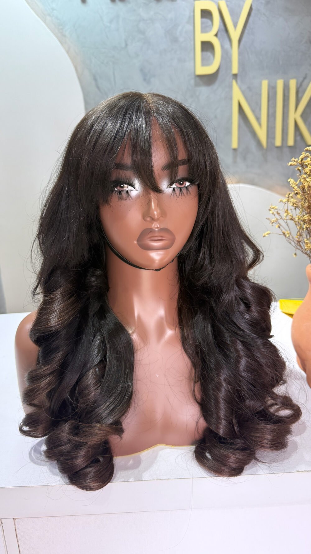 20" 300g Natural wavy Fringe wig - Image 3